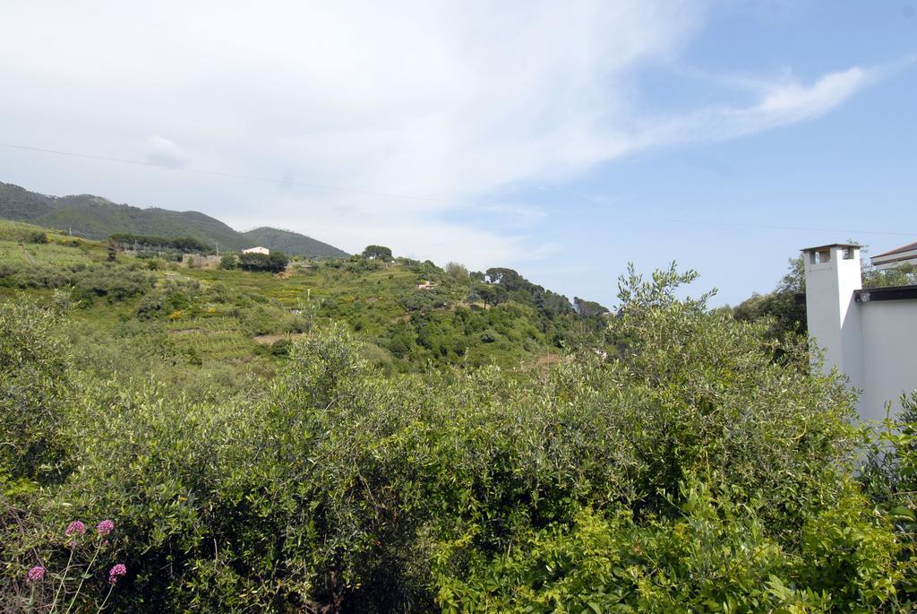 Villa Caribe Affittacamere Monterosso al Mare Exterior photo